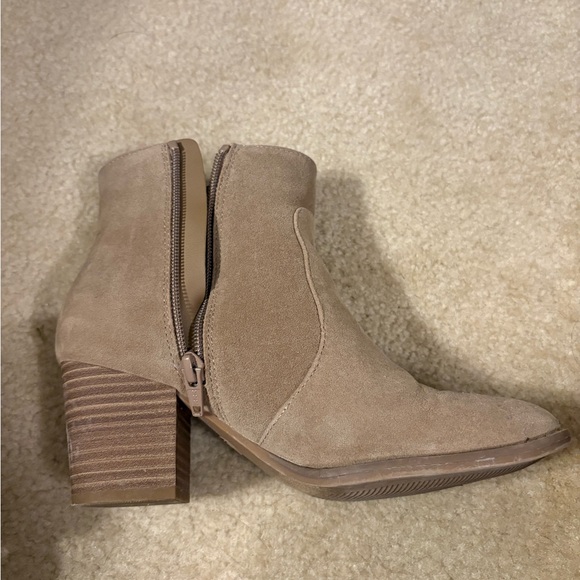 Target Heeled Ankle Booties - Picture 4 of 6
